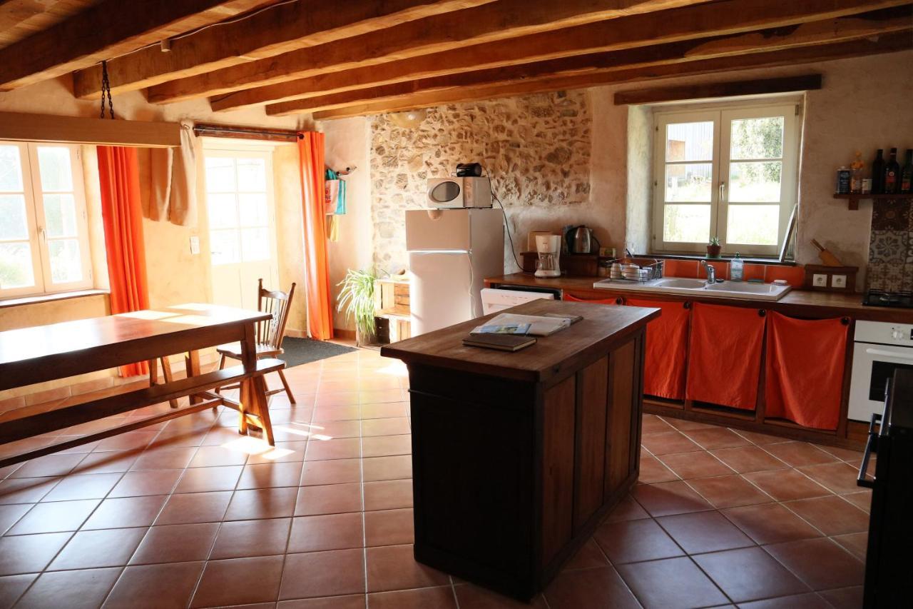 Gite De La Barliere Secondigny Exteriér fotografie